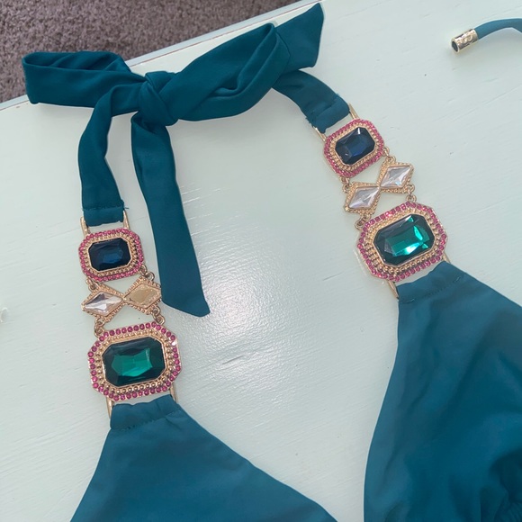 Beach Bunny Jazmin Top - Picture 4 of 9